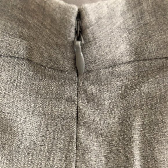 Ann Taylor LOFT Pencil Suit Skirt - Picture 4 of 4